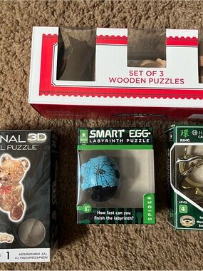 Puzzles / Wooden Puzzles / 3D Puzzles : Metal Puzzles / Egg Puzzle